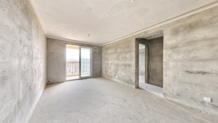 新景南苑二手房实景图