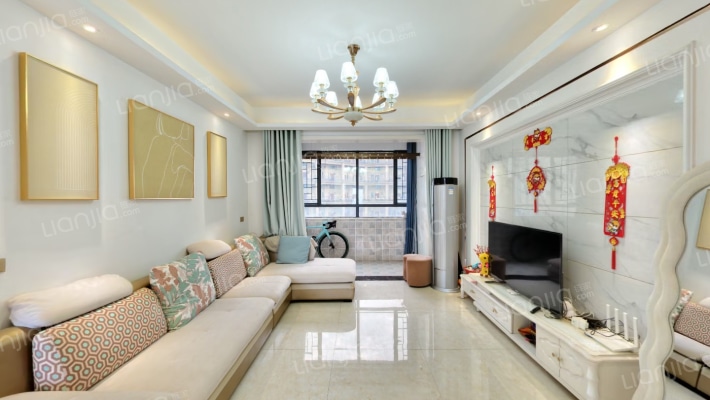 玉龙湾天骄广场二手房实景图