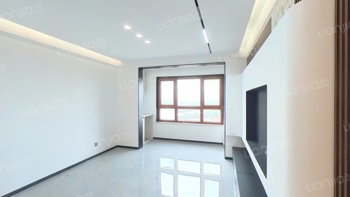 清水河畔1期二手房实景图