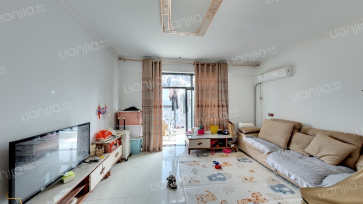 晨胧华庭二手房实景图