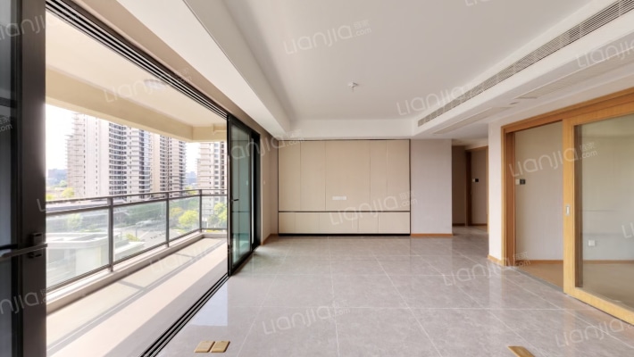 龙光天瀛二期二手房实景图