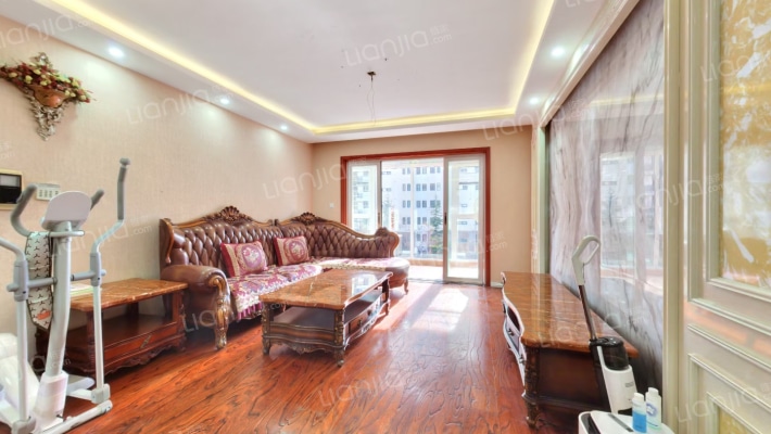 万科魅力之城二手房实景图