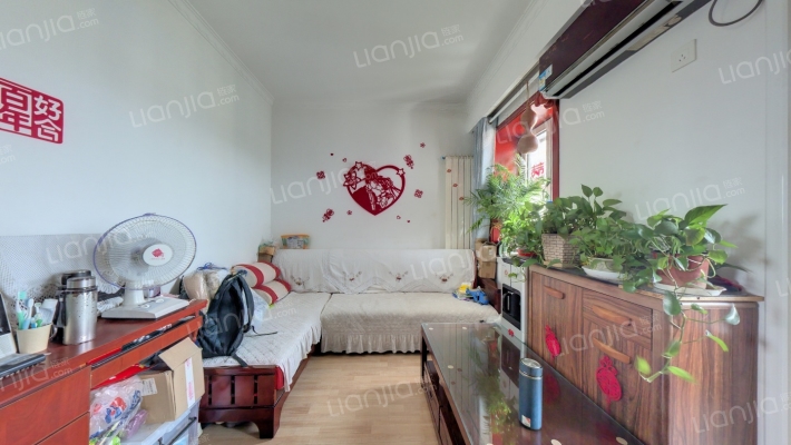 范阳路上大社区 水电四局 精装婚房-客厅