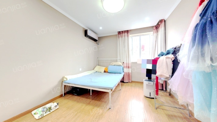 平顺路875弄二手房实景图