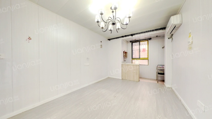 天山路二手房实景图