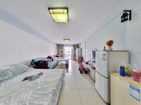 纯海边房，视野开阔，生活方便.