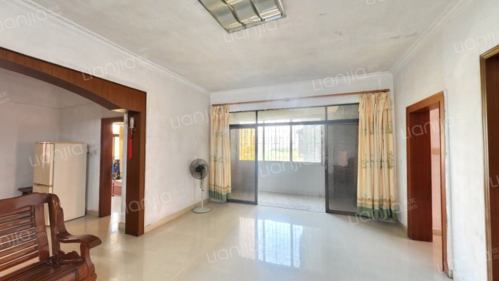 金宝云山花园一期二手房实景图