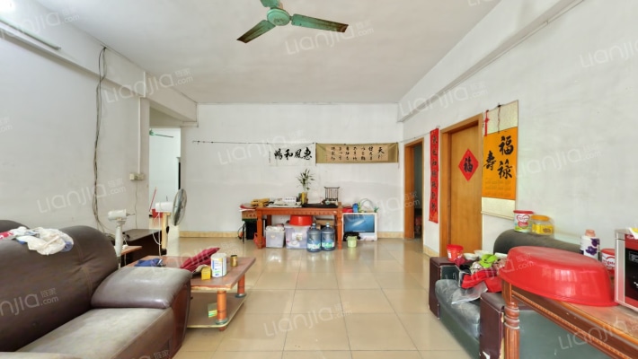 世纪新苑二手房实景图