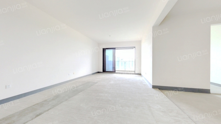 卡地亚花园城蔚蓝轩B区二手房实景图