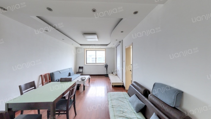 东方鑫乾大厦二手房实景图