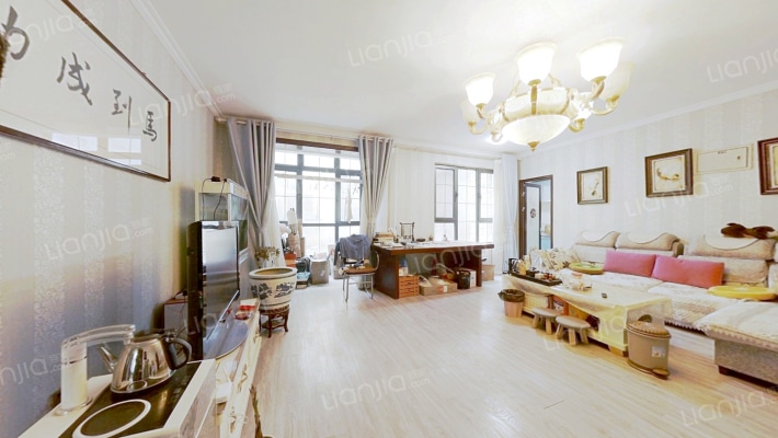 威毕欧溪谷二手房实景图