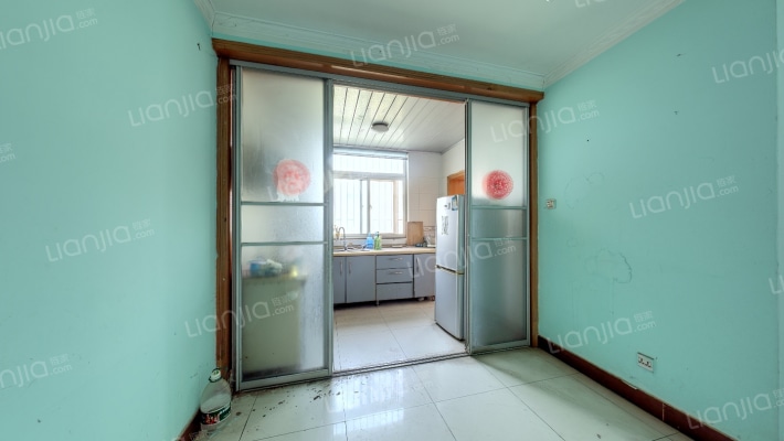 勤劳街16号院二手房实景图