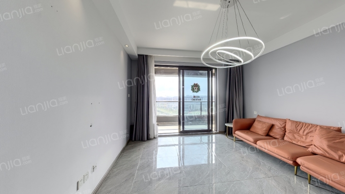 越秀前滩名邸二手房实景图