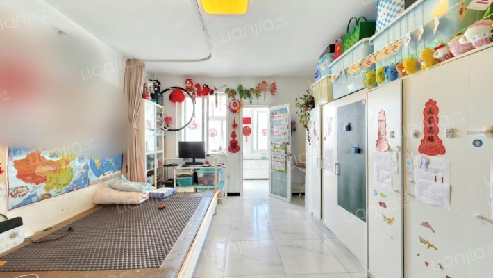 青年公寓二手房实景图