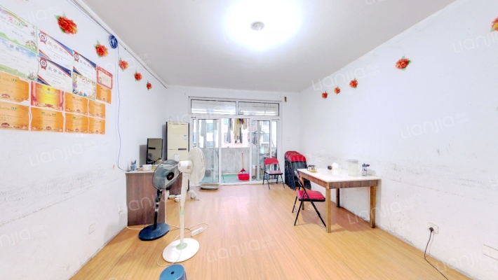 滨江嘉苑二手房实景图