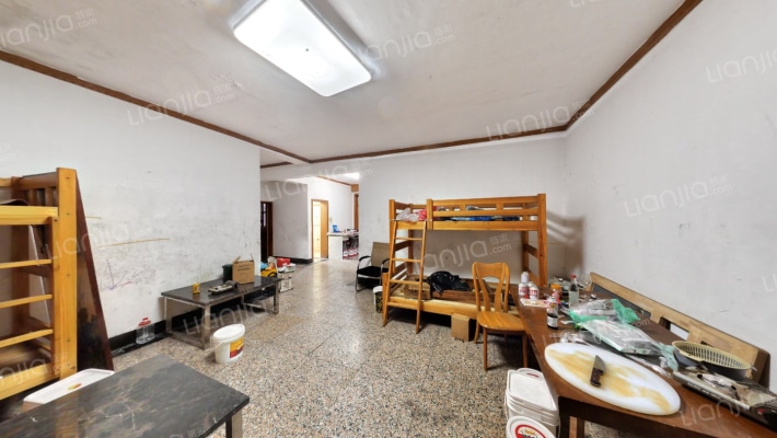 边防总队家属院二手房实景图