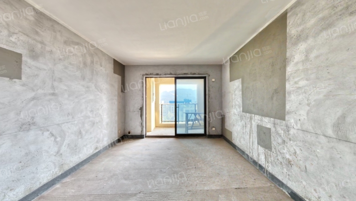 麓铭花涧集二手房实景图