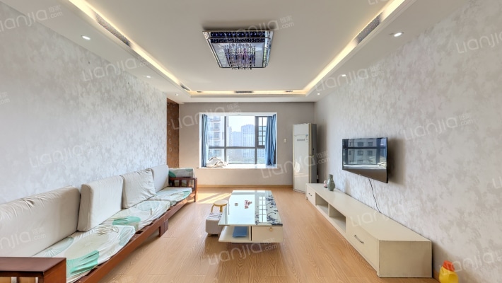 信步闲庭二手房实景图