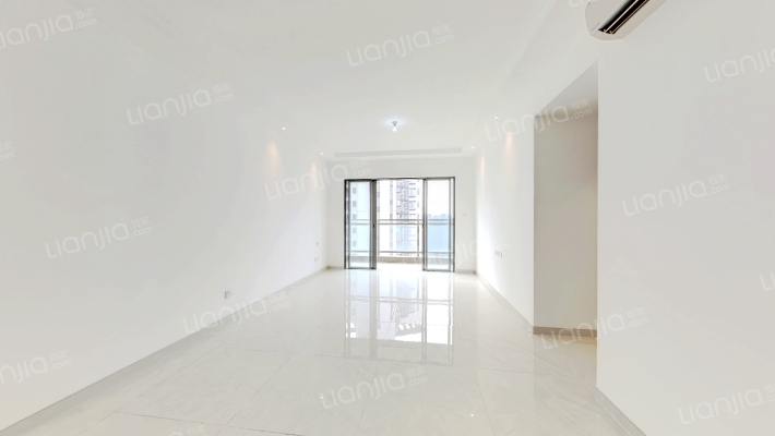 中海左岸岚庭二手房实景图