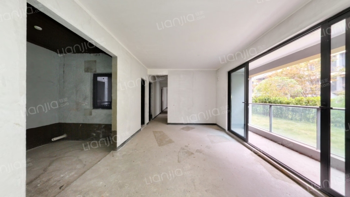 渝悦江宸二手房实景图