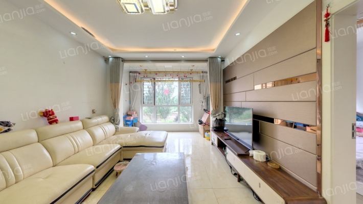 保利香槟国际二手房实景图