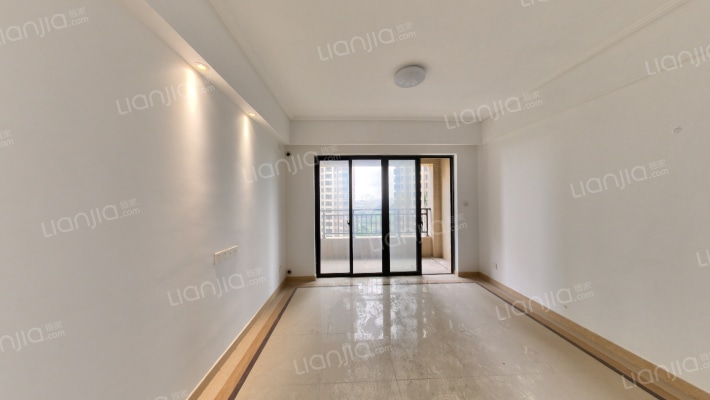 藏珑华府二手房实景图