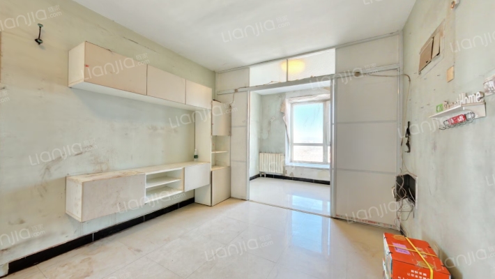 天时名苑二手房实景图