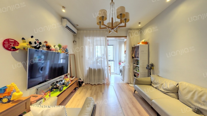 华侨假日中心二手房实景图