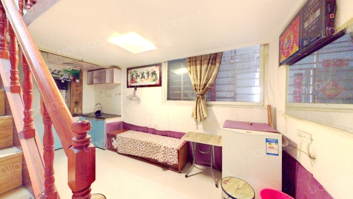 青年城二手房实景图