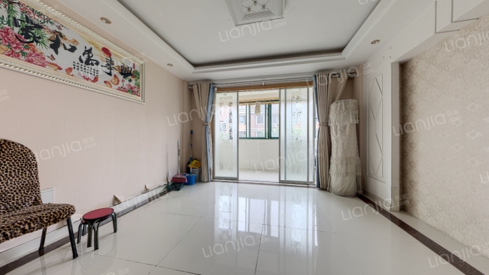 江帆花苑中区二手房实景图