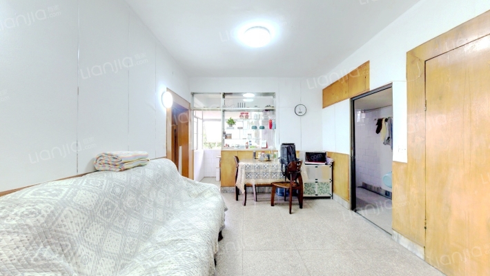 市金属材料公司大院二手房实景图