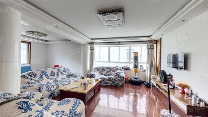 康嘉大景城南区二手房实景图