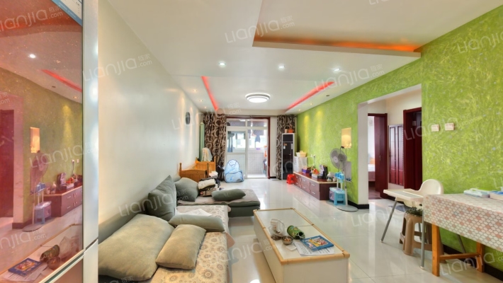 物产小区二手房实景图