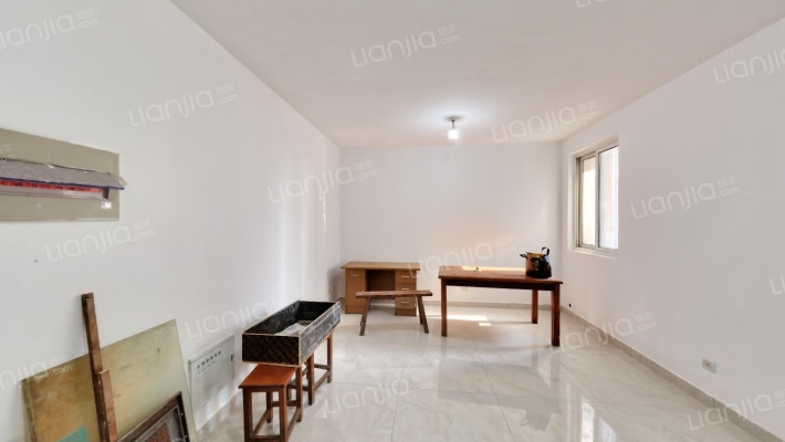 阳澄湖畔花苑三区二手房实景图