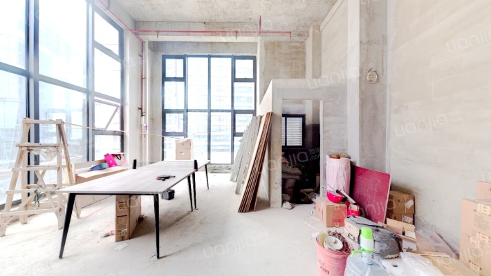 中和宝霖广场二手房实景图