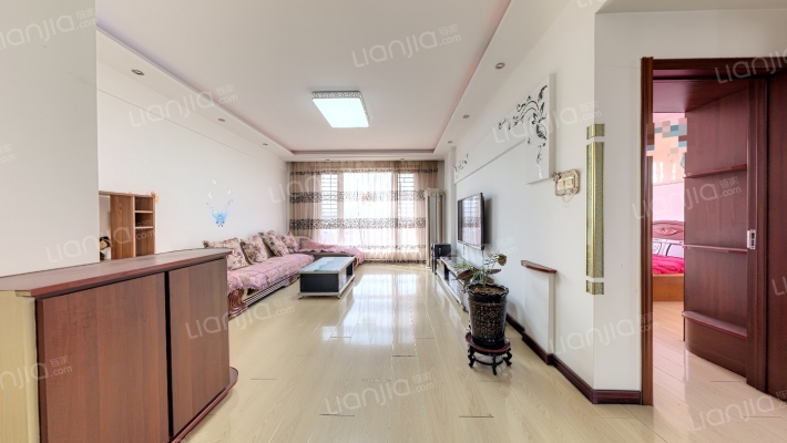 秀林风景二手房实景图