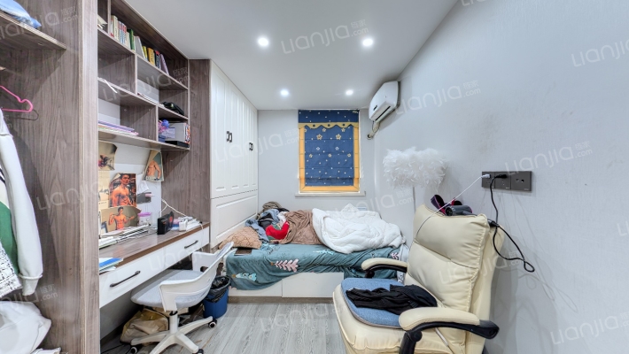 长江新村(启东市)二手房实景图