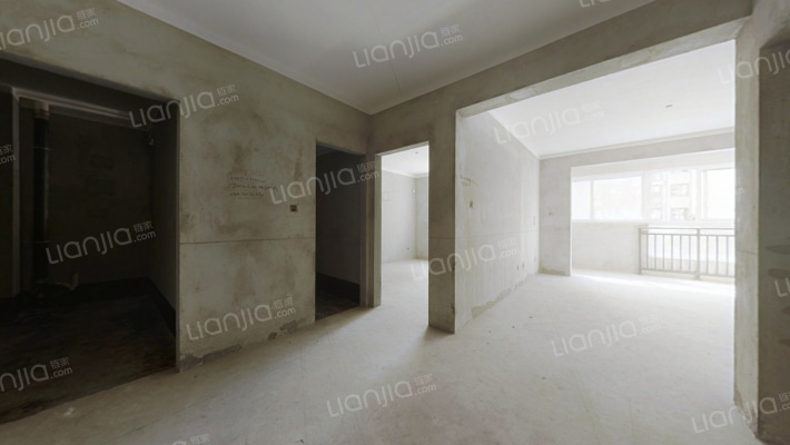 中央美地二手房实景图