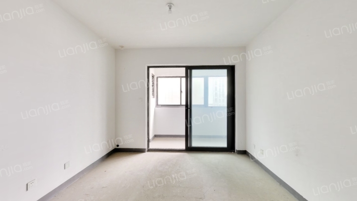 卓越华耀时代二手房实景图