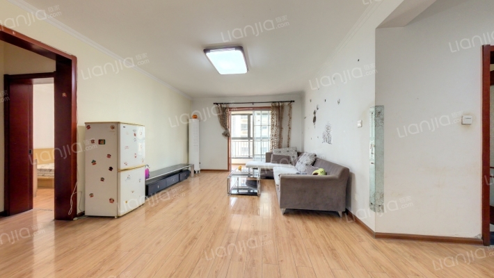 尊域二手房实景图