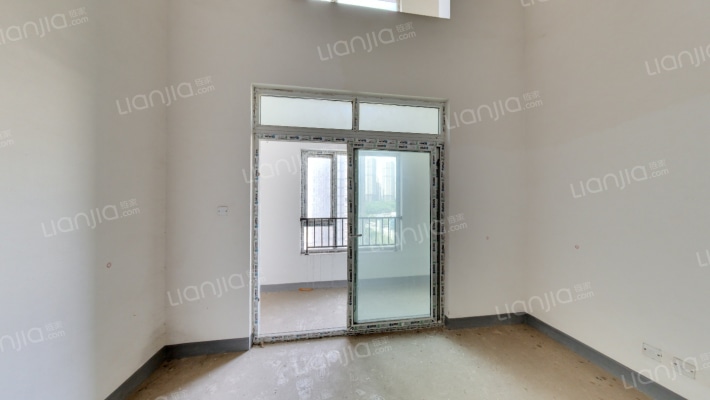 泽京微V二手房实景图