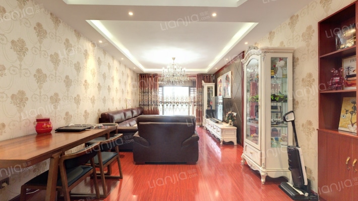 世豪香颂时光二手房实景图