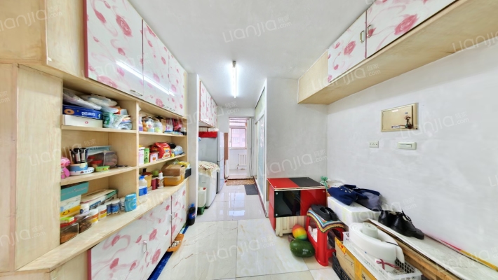 崇东三小区二手房实景图