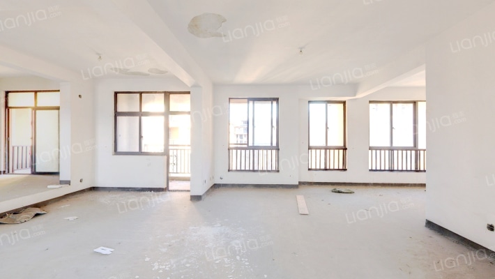 华诚蓝庭二手房实景图