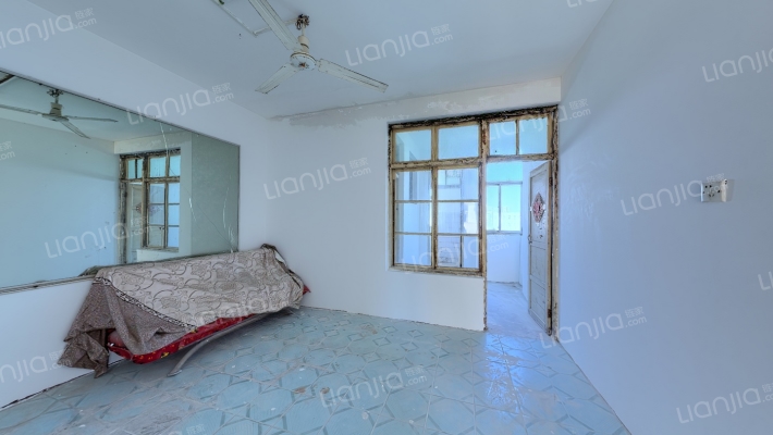 广播站前家属院二手房实景图