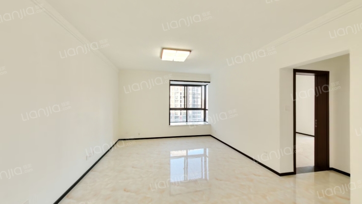 晶鑫华庭二手房实景图