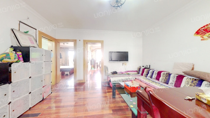 七七0弄二手房实景图