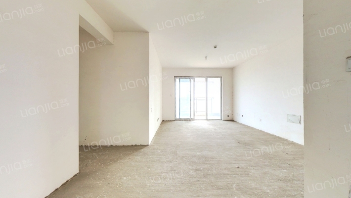 万瑞华庭二手房实景图