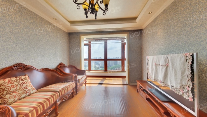 龙祥嘉园二手房实景图