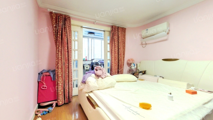 新平金叶公寓二手房实景图